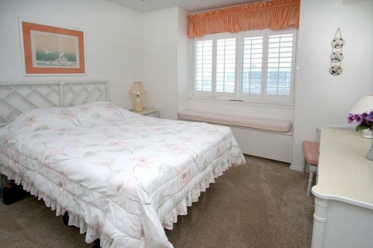 Raintree 2e Apartment