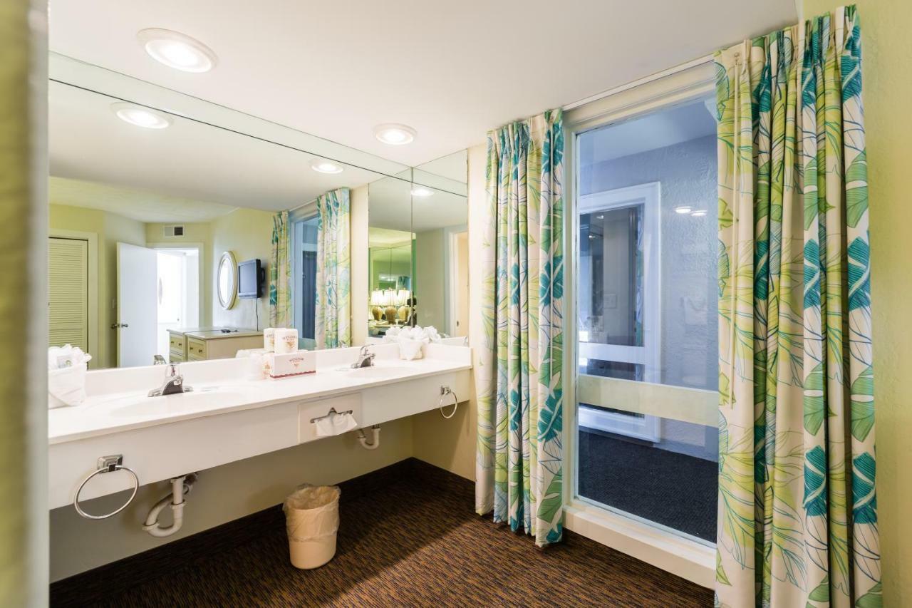 Schooner And Racquet Club By Capital Vacations