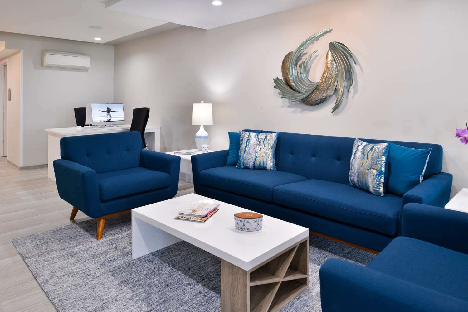 Inn Shores 3*