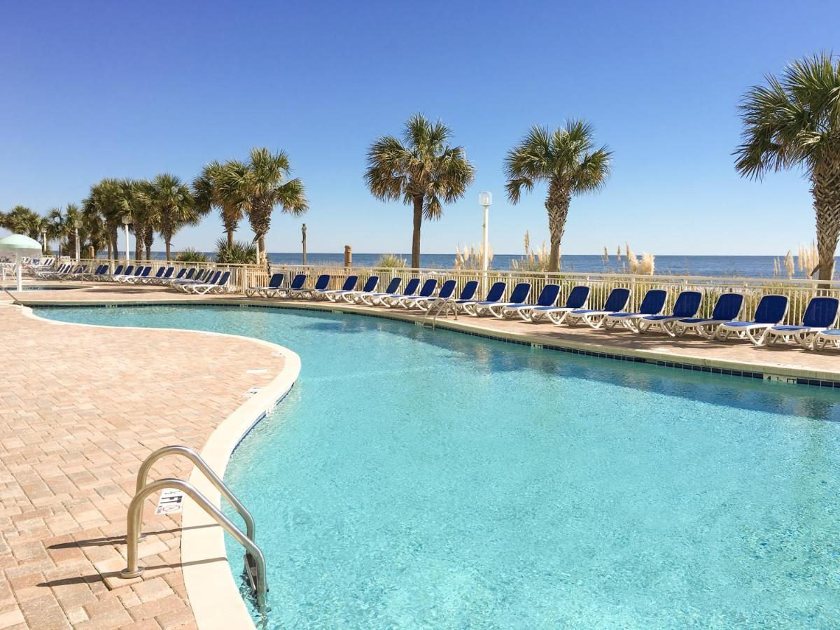 New Listing! Beachfront With Epic Amenities Apartment