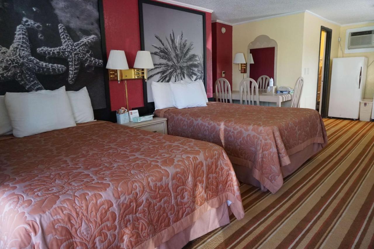Royal Palace And Myrtle Ocean Blvd Hotel