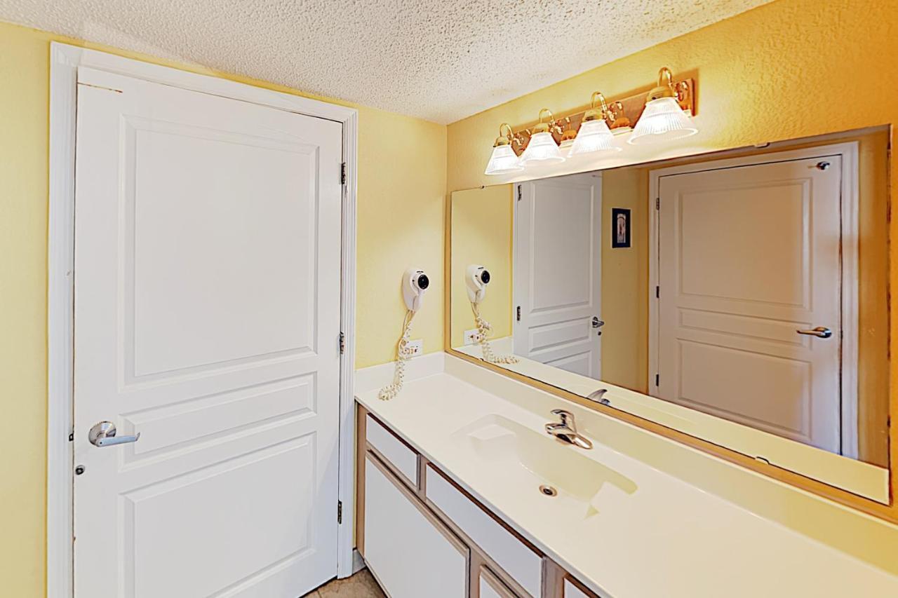 New Listing! Beachfront With Epic Amenities *