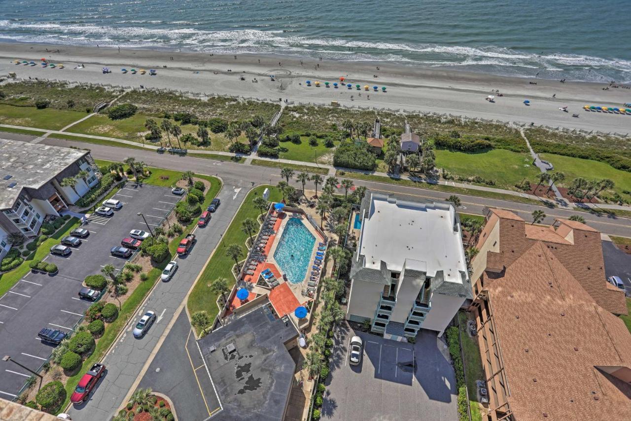 Romantic Summer Getaway With Community Pool Access *