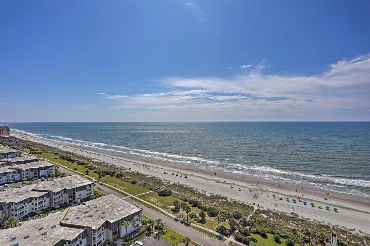 Romantic Summer Getaway With Community Pool Access Apartment