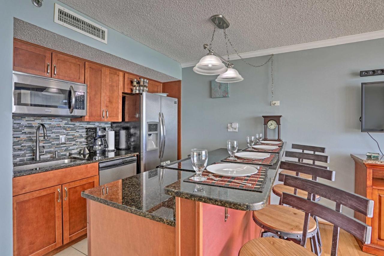 Romantic Summer Getaway With Community Pool Access Myrtle Beach