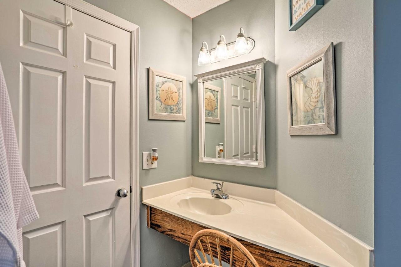 Romantic Summer Getaway With Community Pool Access Apartment *