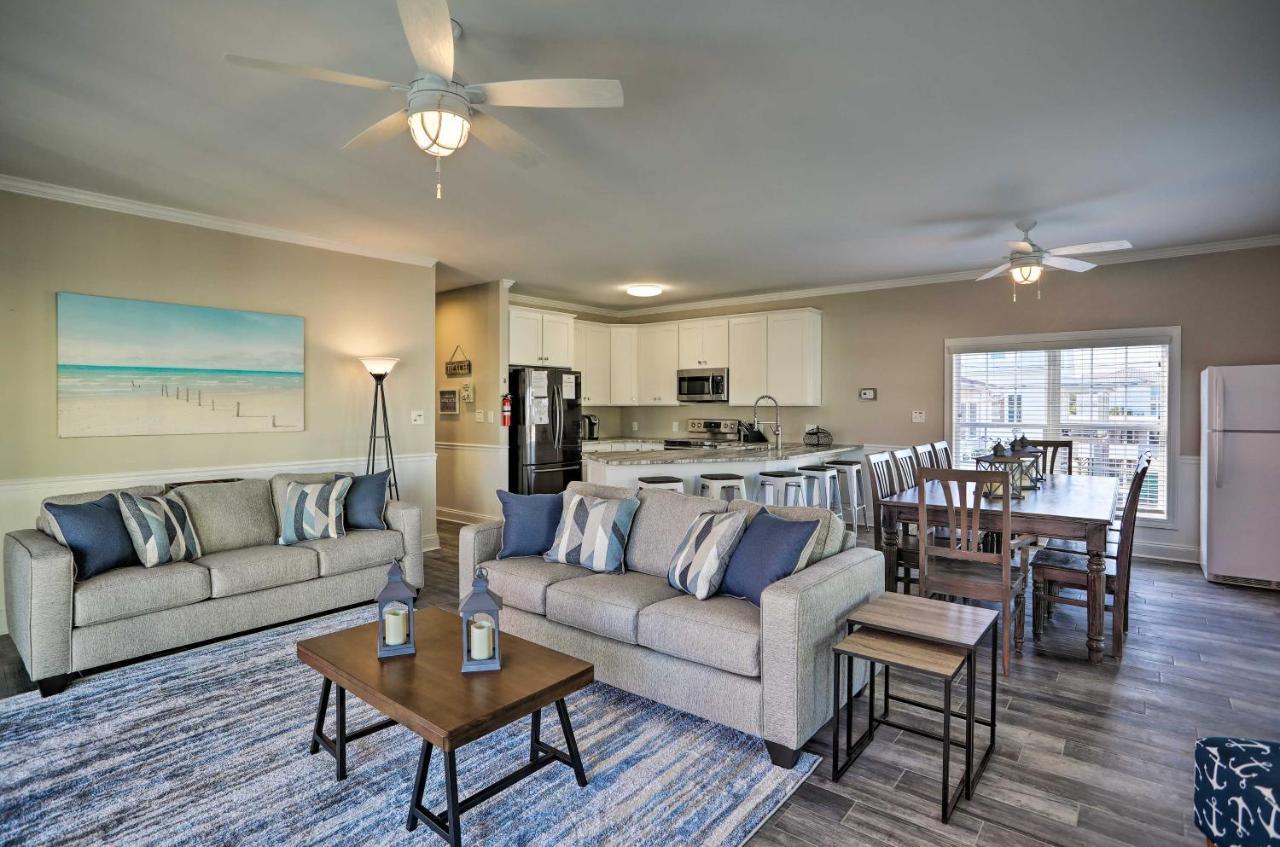Spacious Murrells Inlet Hub With Pool, Walk To Shore Holiday home Myrtle Beach