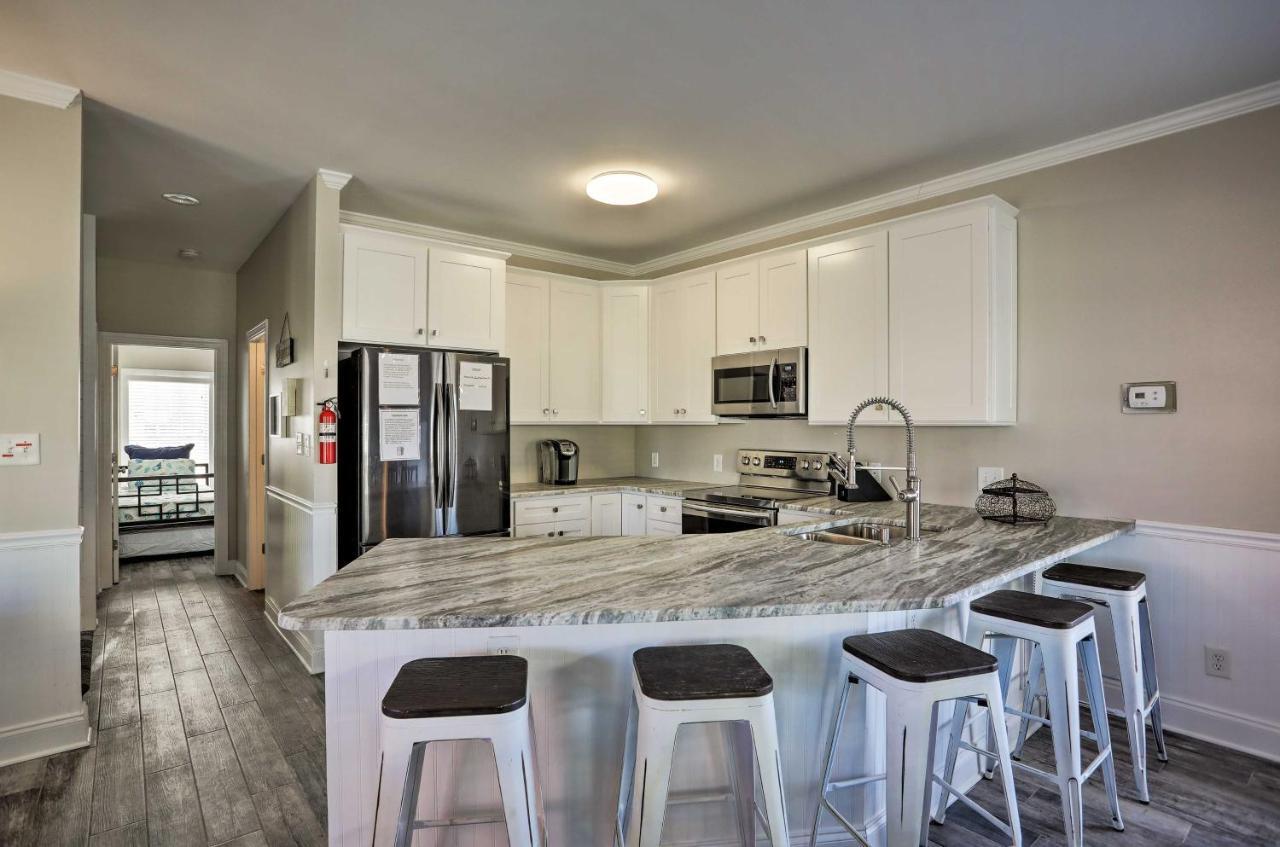 Spacious Murrells Inlet Hub With Pool, Walk To Shore Holiday home *