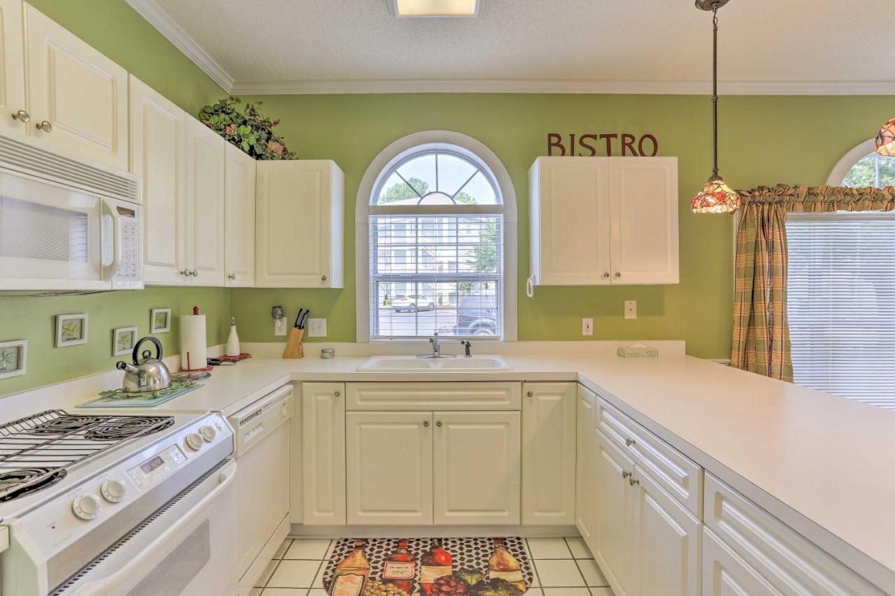 Apartment Myrtle With Community Pool Views! Myrtle Beach