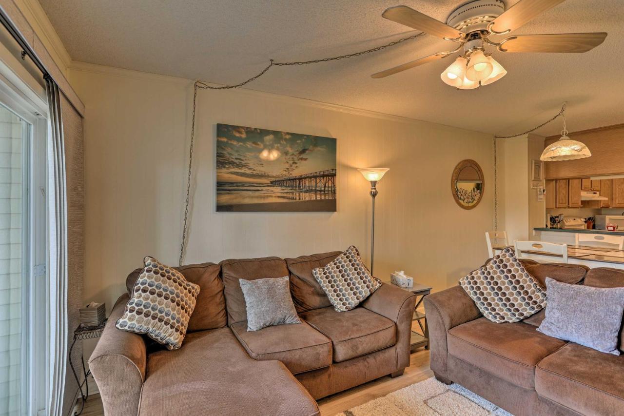 Bright North Myrtle Walk To Beach! Apartment