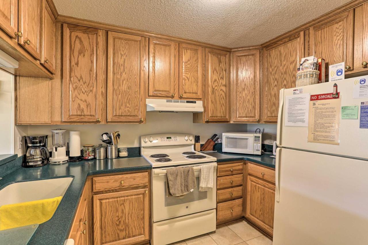 Bright North Myrtle Walk To Beach! Apartment *