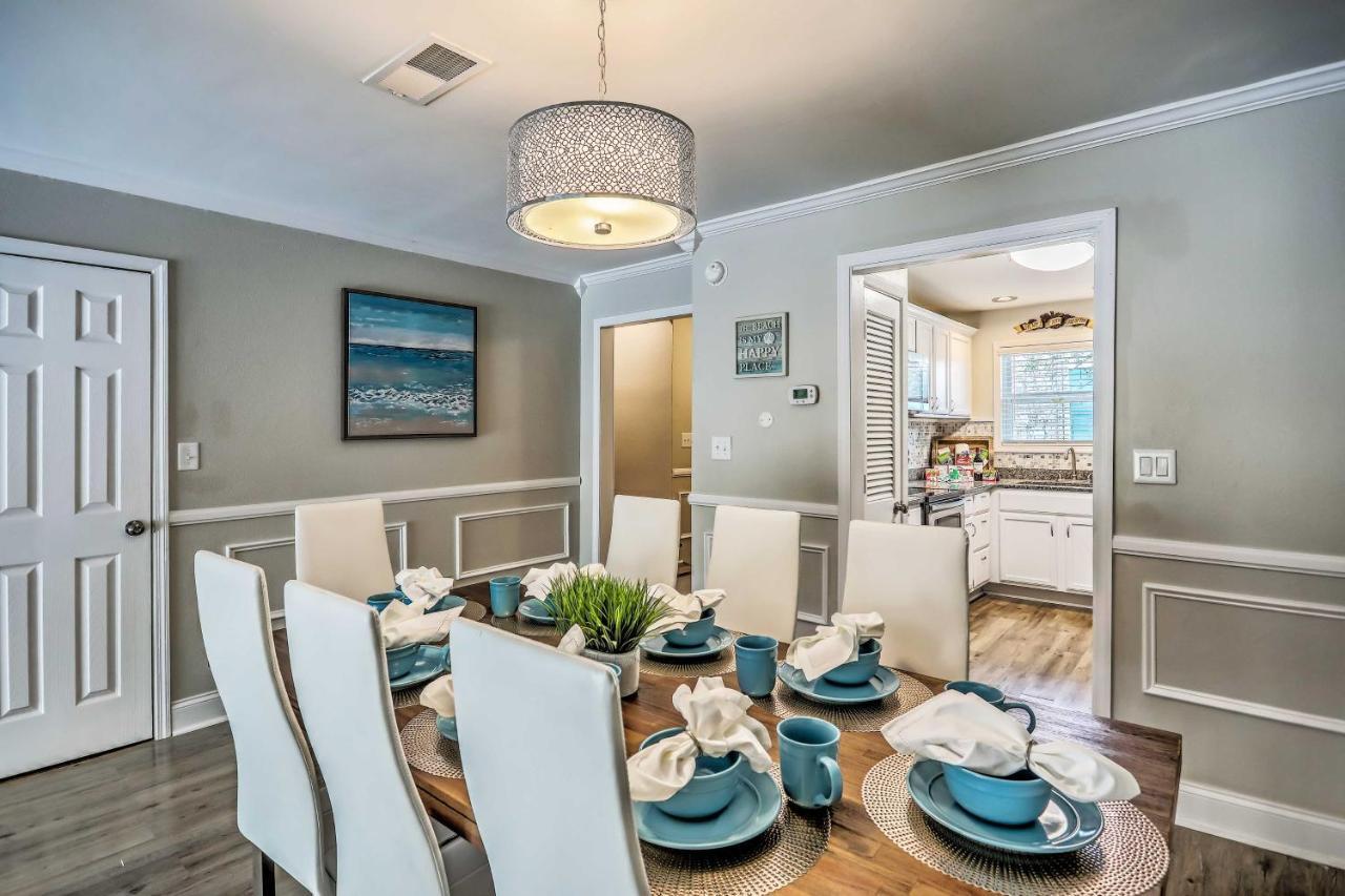 Modern Townhome - 2 Blocks To Myrtle Beachfront! *