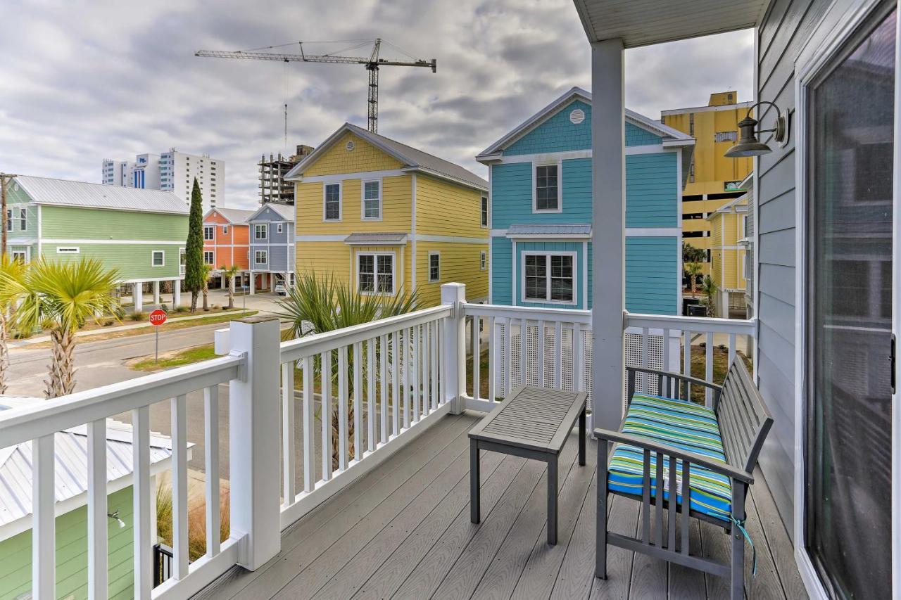 Holiday home With Pool Access - Walk To Beach!