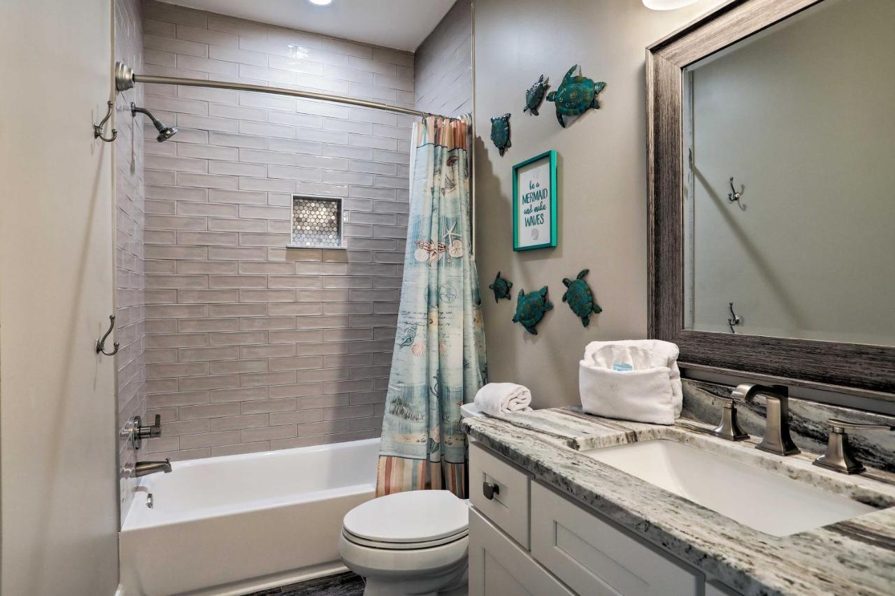 Spacious Murrells Inlet Hub With Pool, Walk To Shore Holiday home *