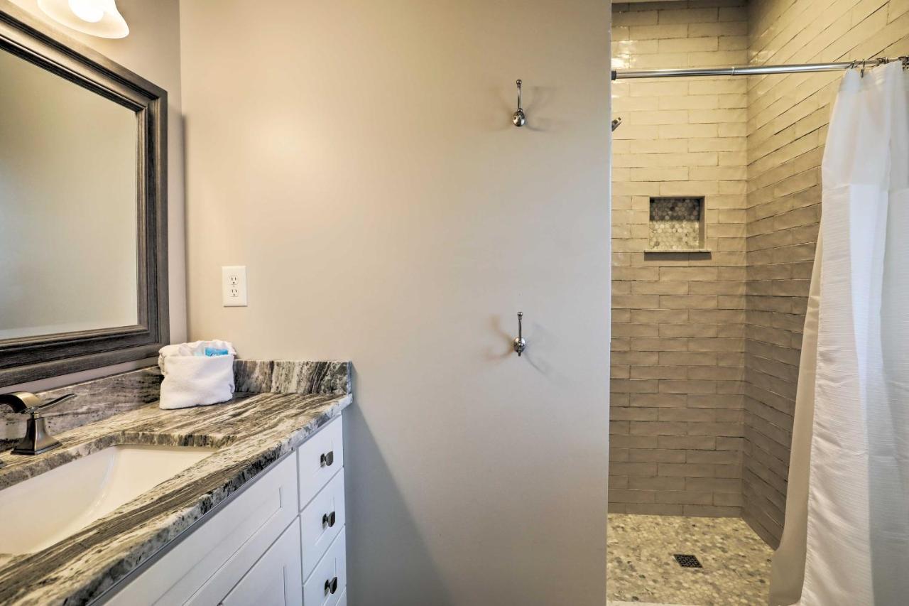 Spacious Murrells Inlet Hub With Pool, Walk To Shore Holiday home Myrtle Beach