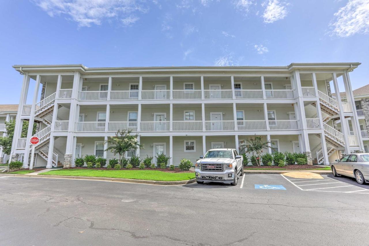 Apartment Myrtle With Community Pool Views!