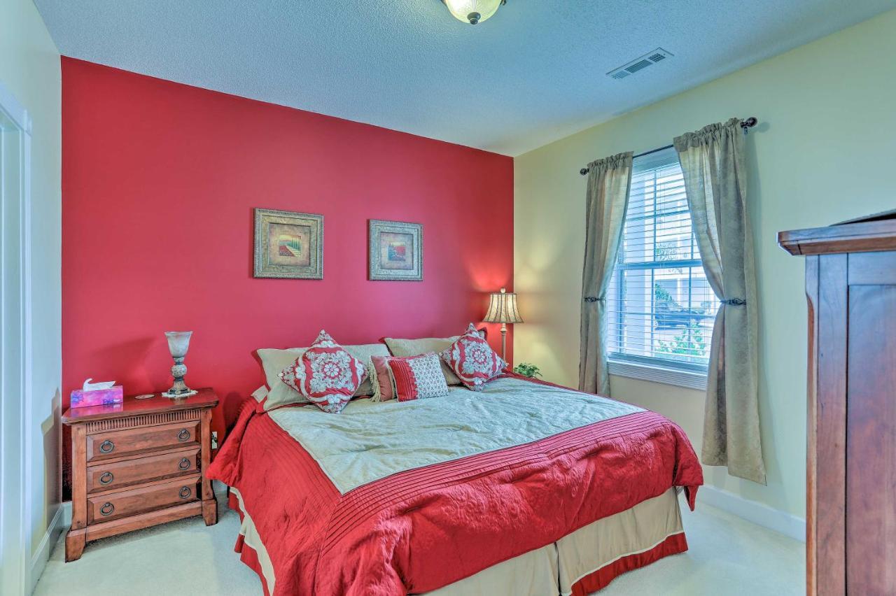 Myrtle With Community Pool Views! Apartment