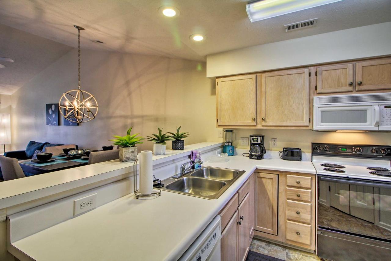 Apartment Golf And Beach Retreat - River Oaks Amenities
