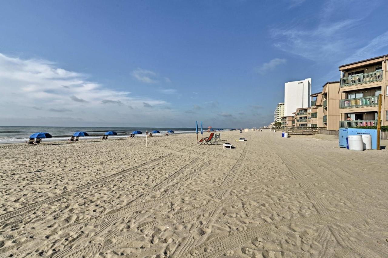 Oceanside With Pool Access And Patio Apartment