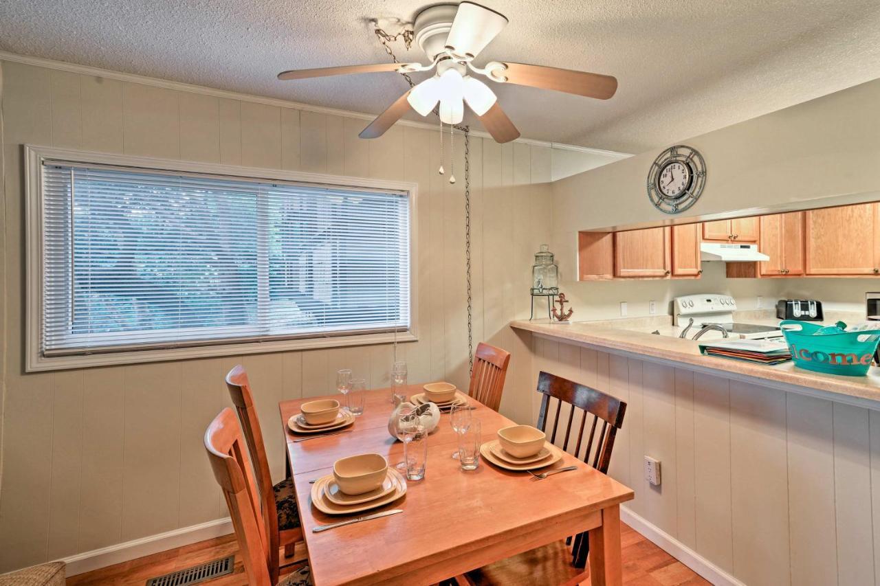 Oceanside With Pool Access And Patio *