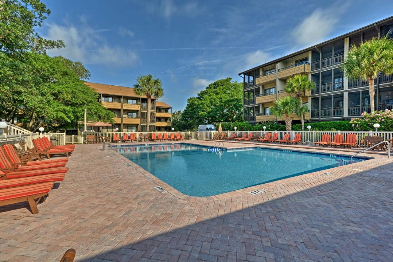 Oceanside With Pool Access And Patio Myrtle Beach