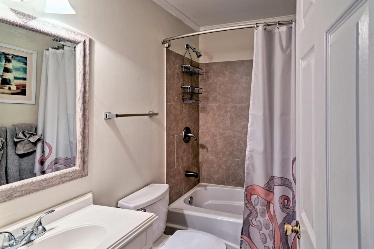 Apartment Oceanside With Pool Access And Patio Myrtle Beach