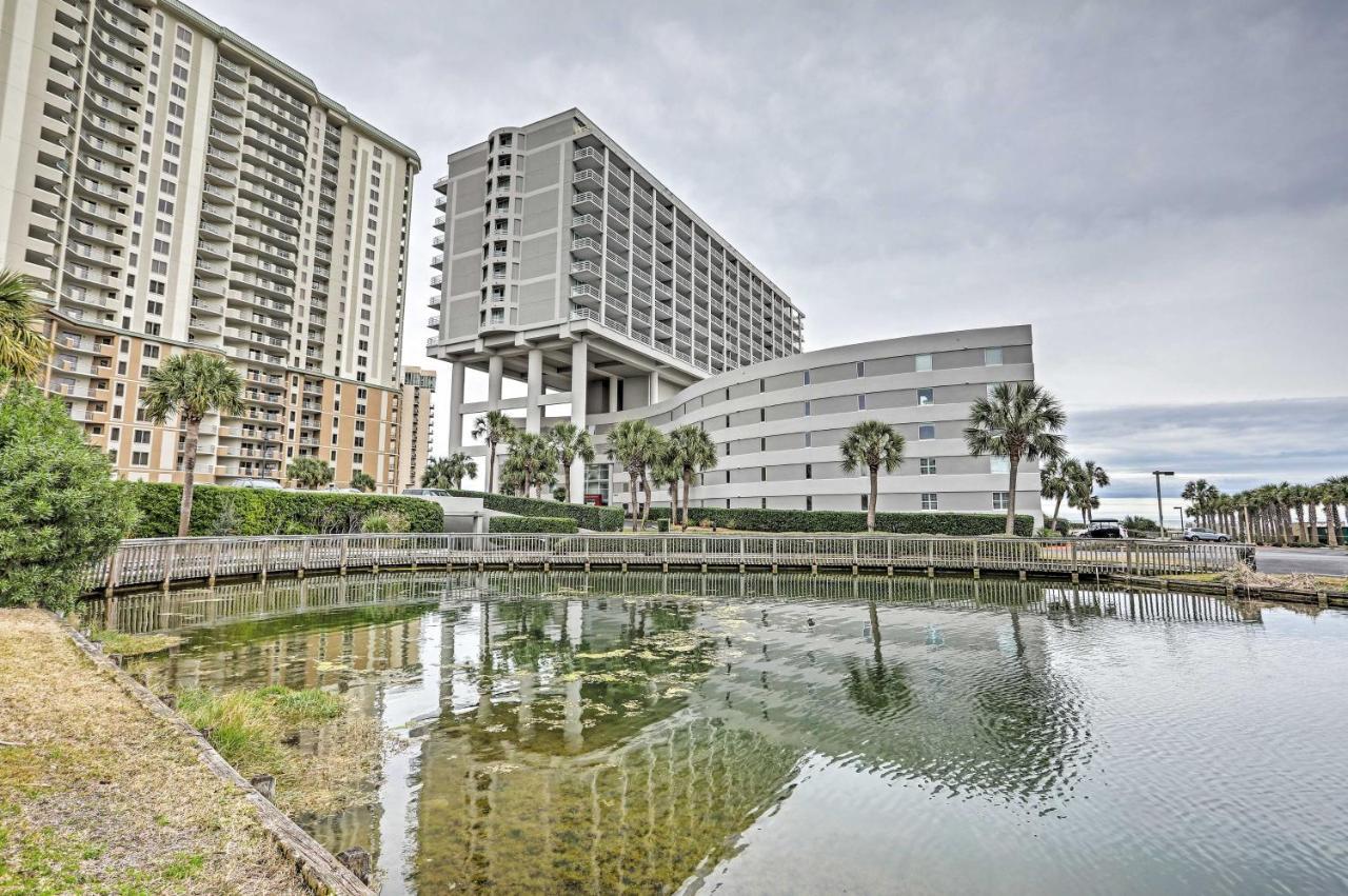 Beachfront With Amenities And Boardwalk! *