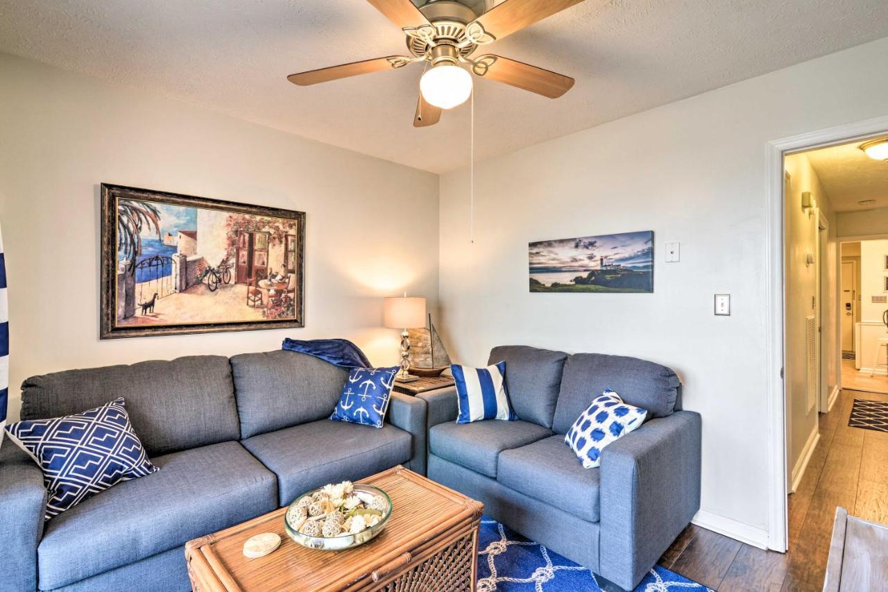 Apartment Cozy With Balcony And Ocean View Walk To Beach!