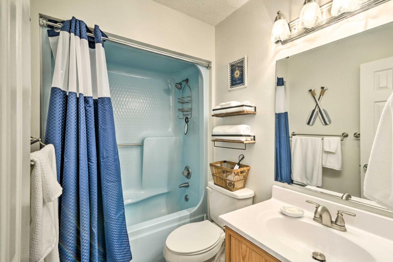 Apartment Cozy With Balcony And Ocean View Walk To Beach! Myrtle Beach
