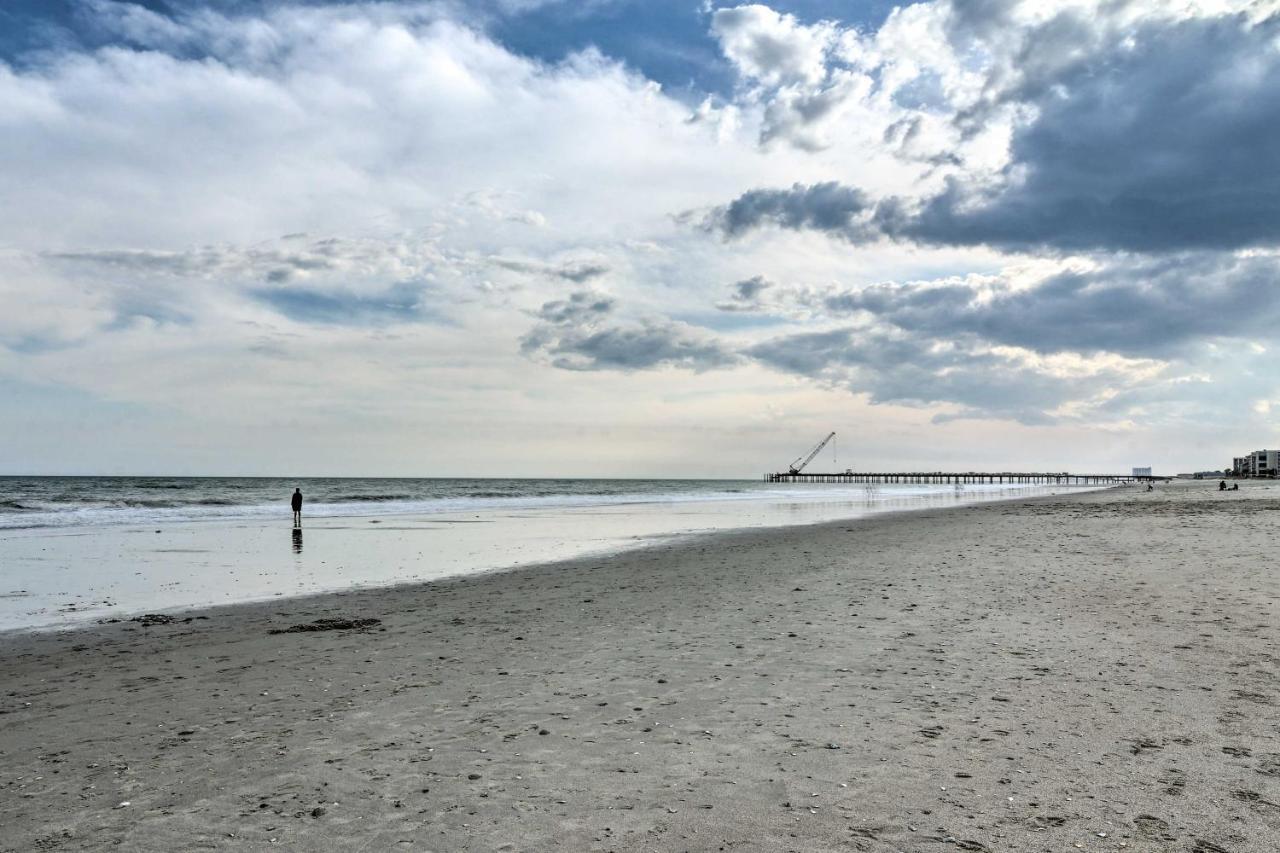 Cozy With Balcony And Ocean View Walk To Beach! * Myrtle Beach