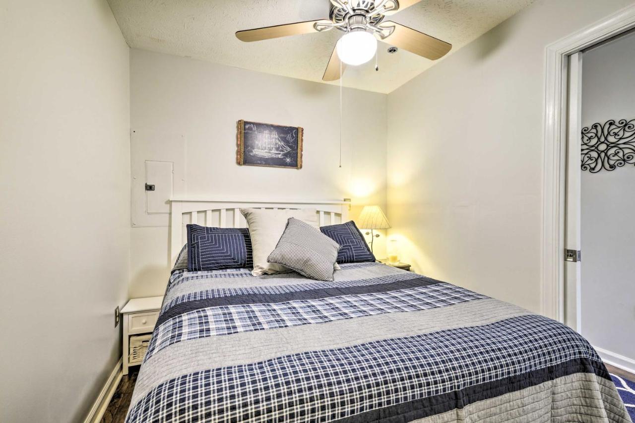 Cozy With Balcony And Ocean View Walk To Beach! * Myrtle Beach