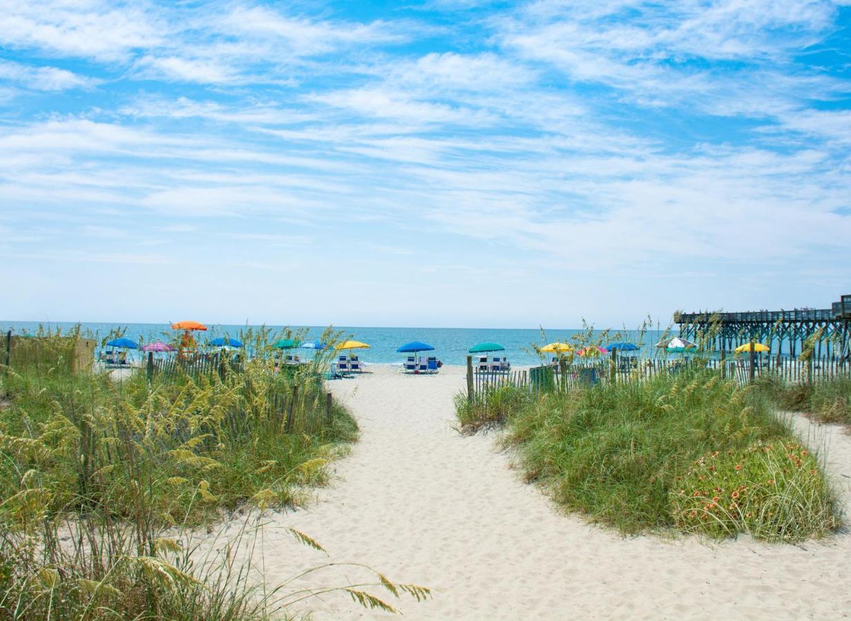 Apartment Stylish Beachfront Getaway With 2 Pools & Lazy River Myrtle Beach