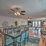 Murrells Inlet Home With 3 Decks - 1 Block To Beach!