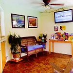 Rainbow Court Annex Motel