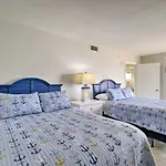 Luxury Oceanfront Condo With Resort Amenities!