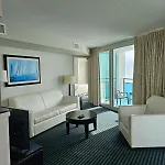 Great 2 Bedroom On The Ocean - Oceans One 908