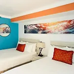 Beach Daze Oceanfront Great Location
