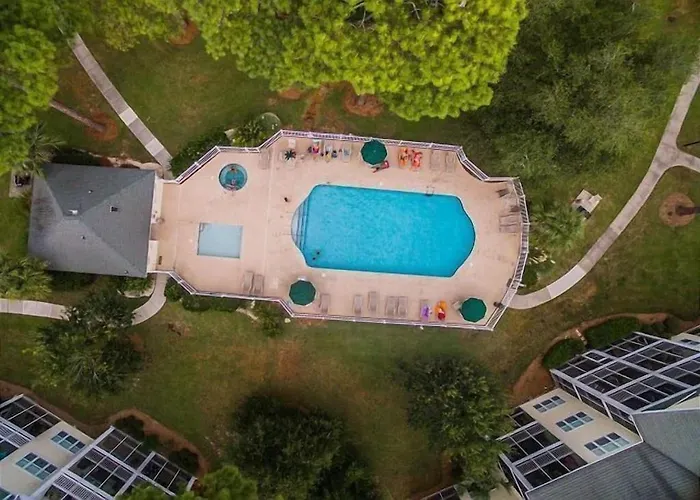 New! Gated Community, Pools, Gym, Beach @ Ocean Keyes #1721