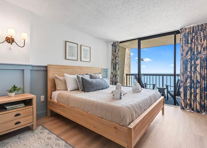 Ocean Front King Studio-Resort Building-Sleeps Up To 3