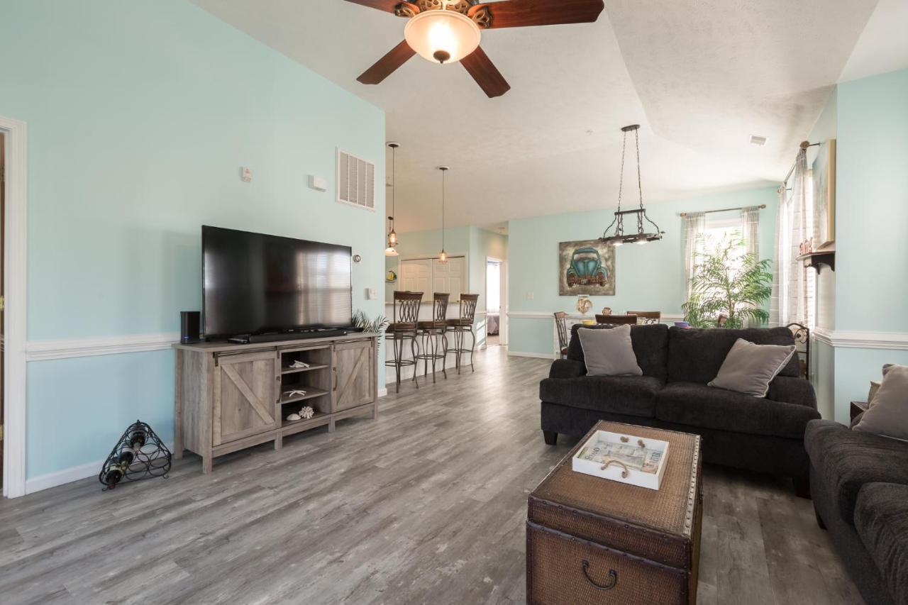 Modern With Shared Pools,hot Tubs, Walk To Beach & Plenty Of Golf! Myrtle Beach