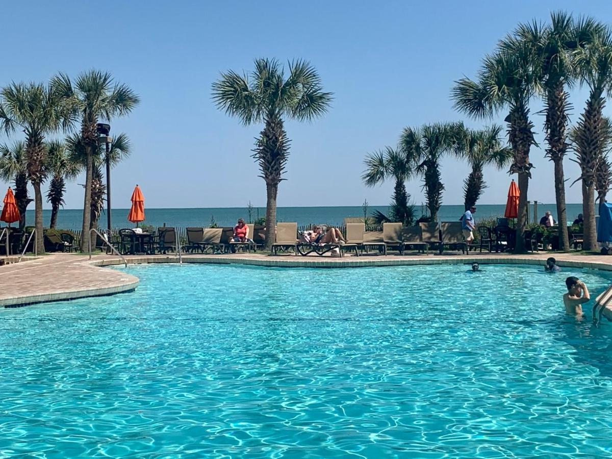 Hotel Daze Oceanfront Great Location