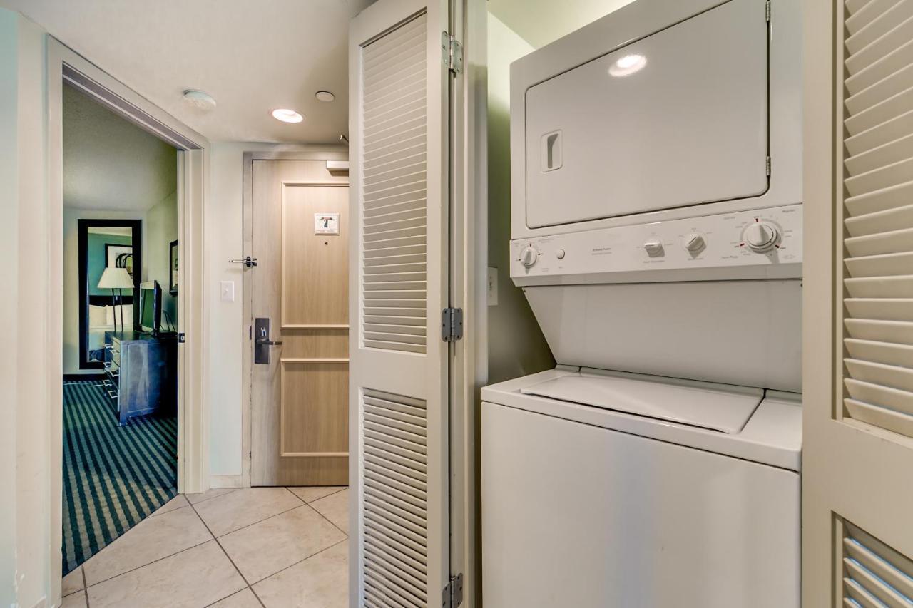 Oceans One Aparthotel