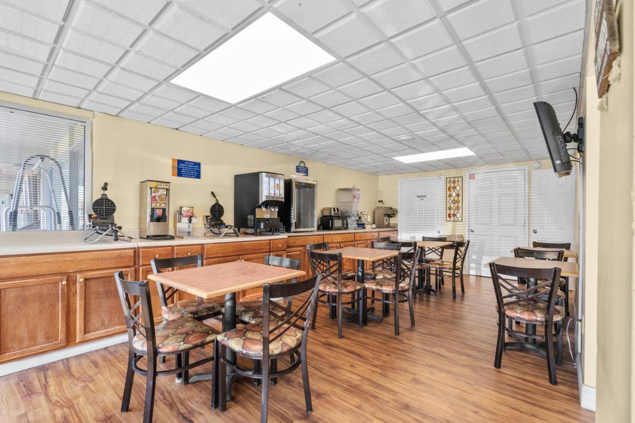 Days By Wyndham Myrtle Beach-grand Hotel Myrtle Beach