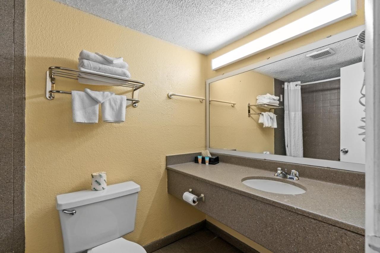 Days By Wyndham Myrtle Beach-grand Hotel