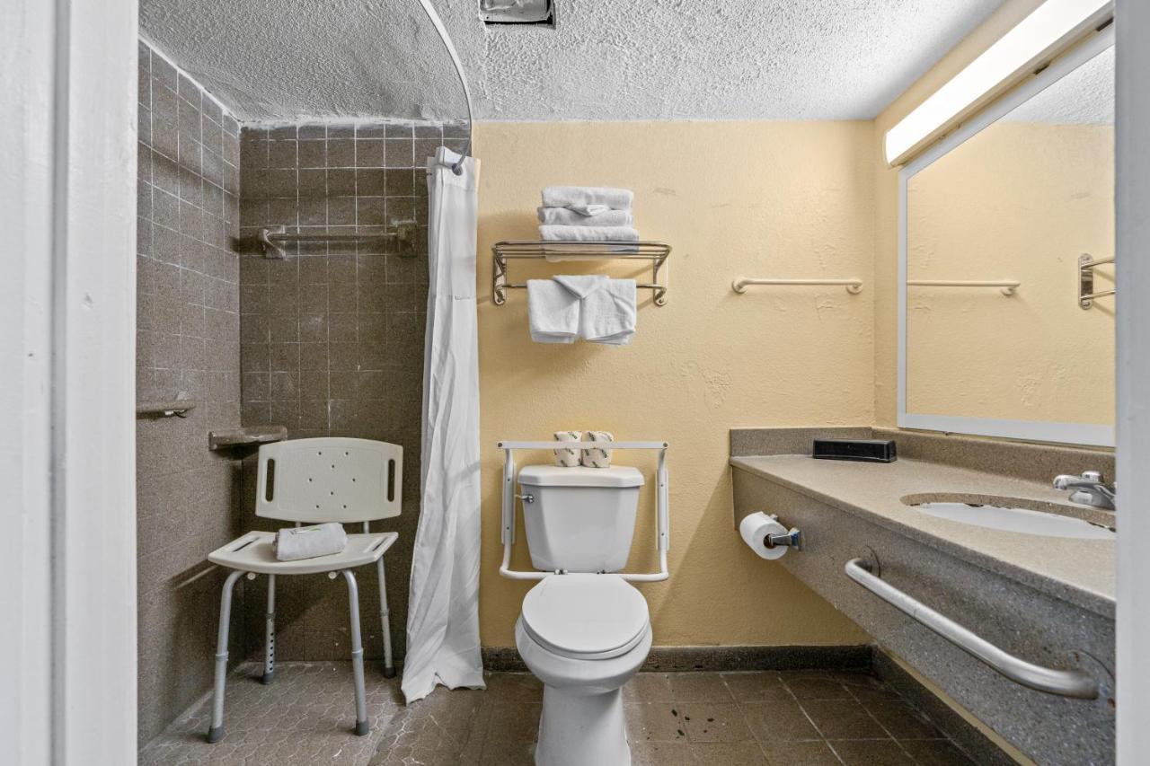 Days By Wyndham Myrtle Beach-grand Myrtle Beach