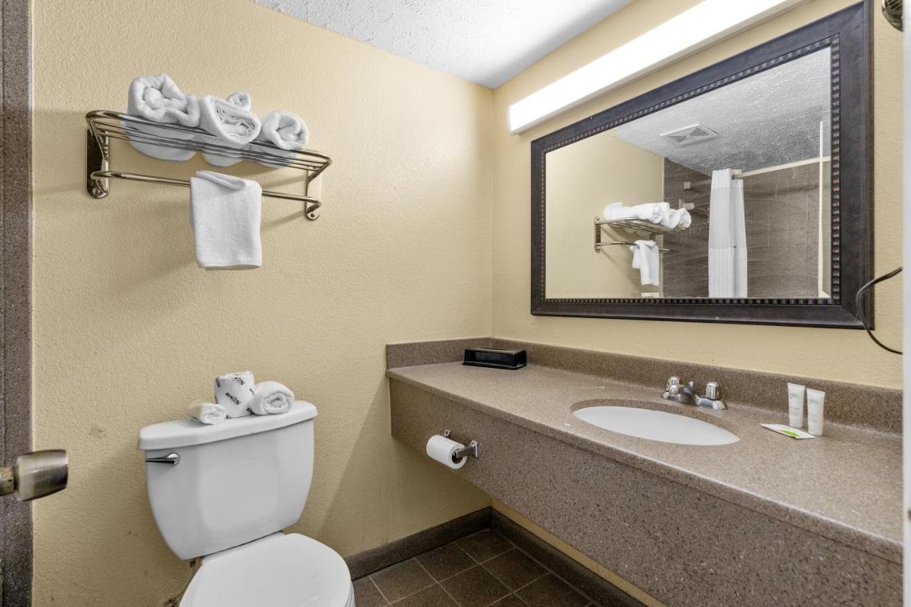 Days By Wyndham Myrtle Beach-grand Hotel 2*