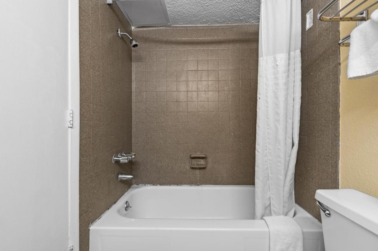 Hotel Days By Wyndham Myrtle Beach-grand Myrtle Beach