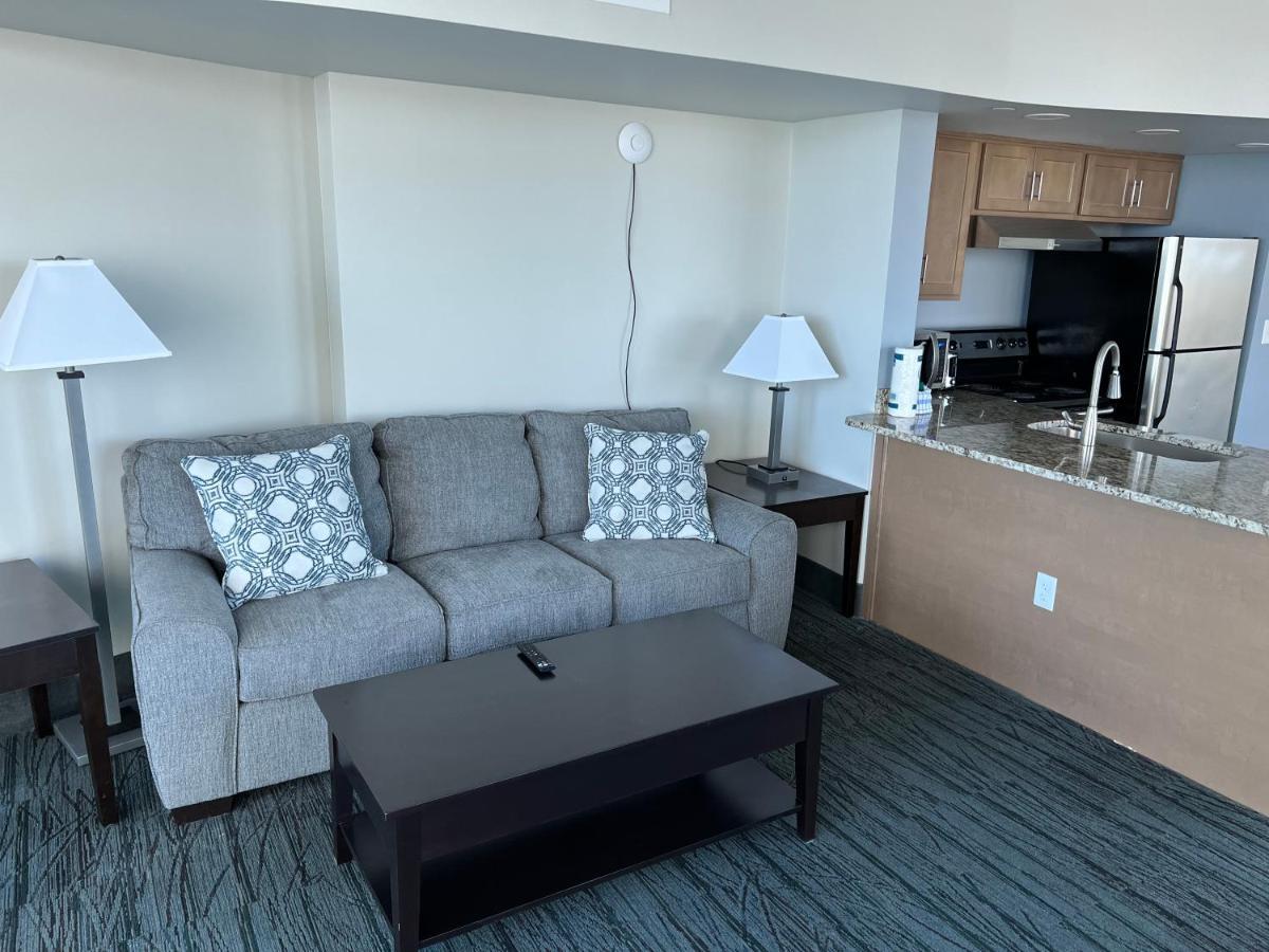 Oceans One Aparthotel