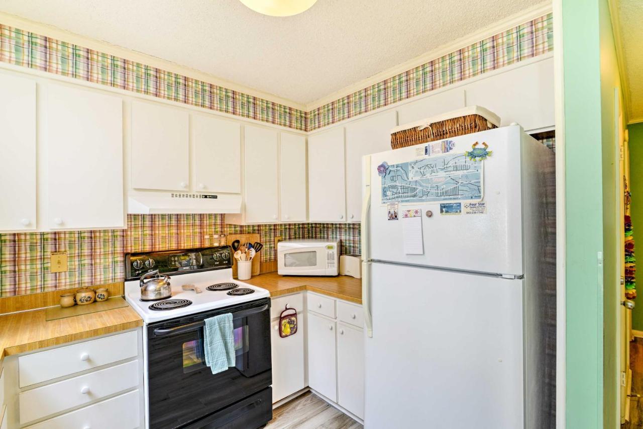 Apartment Myrtle Getaway With Pool - Walk To Beach!