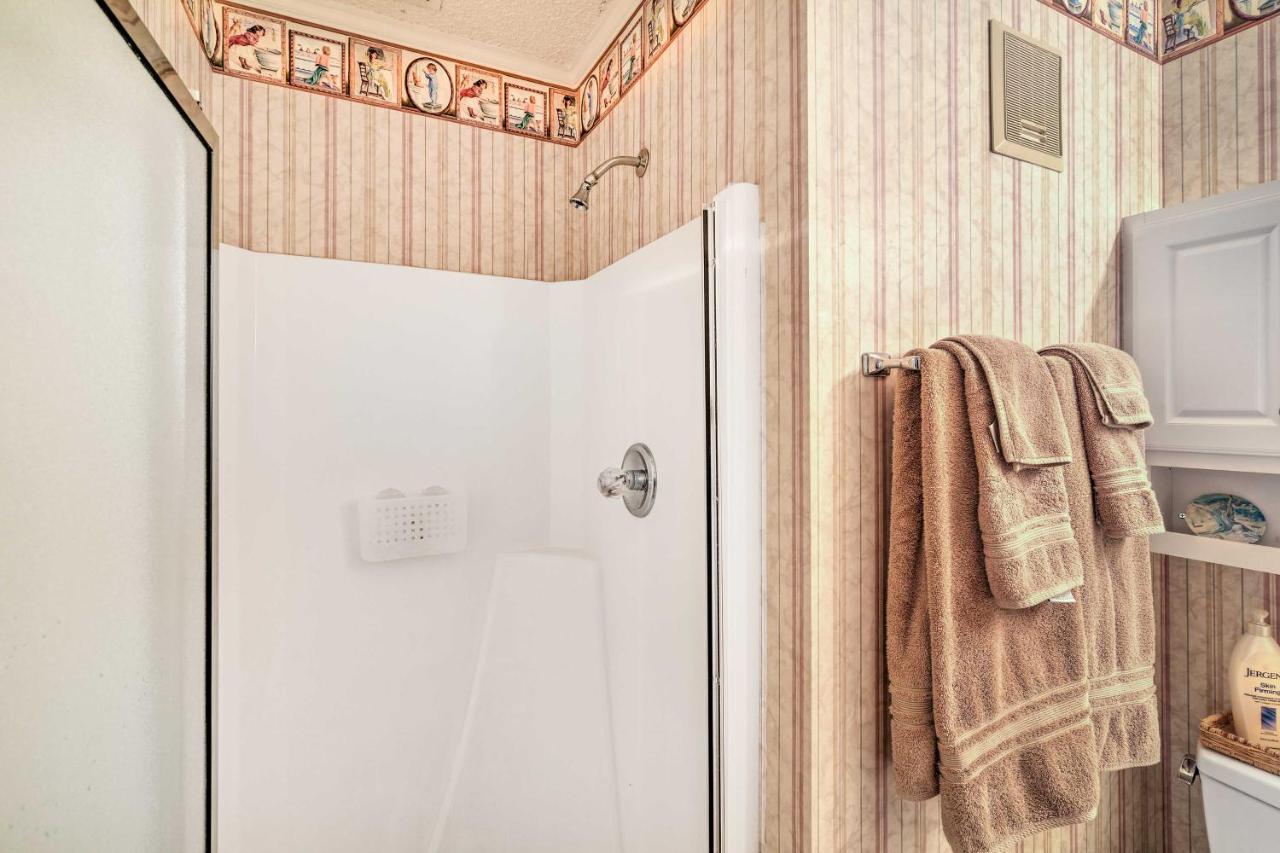Myrtle Getaway With Pool - Walk To Beach! * Myrtle Beach